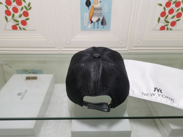 ブランド帽子側面デザイン